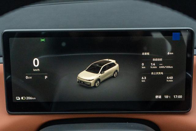 4000 元补贴 13 万级家用 SUV 零跑 C10 真实用车全解析