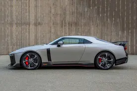 日产GT-R50上市，售价超过100万美元图片