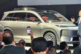 新车 | 或年内量产上市，售价40万元级？比亚迪DYNASTY-D概念车发布图片