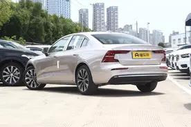 引入7挡湿式双离合变速箱，2023款沃尔沃S60上市，还香吗？图片