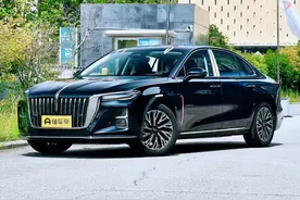 买B级车，建议这款，车长近5米，油耗6.2L，仅售15.98万图片