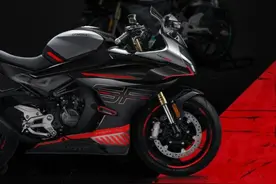 出手即王炸！春风450SR公布预售价，只要31980元！图片