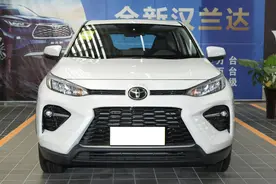 丰田威兰达：推荐2.0L 四驱豪华版，油箱55L平时加92号油！图片