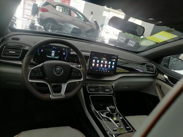 实拍体验比亚迪秦PLUS EV，纯电续航420km，家用首选车型