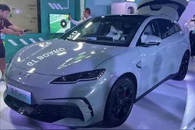 空间同级最大，比亚迪造小钢炮，底盘领先15万所有油车？图片