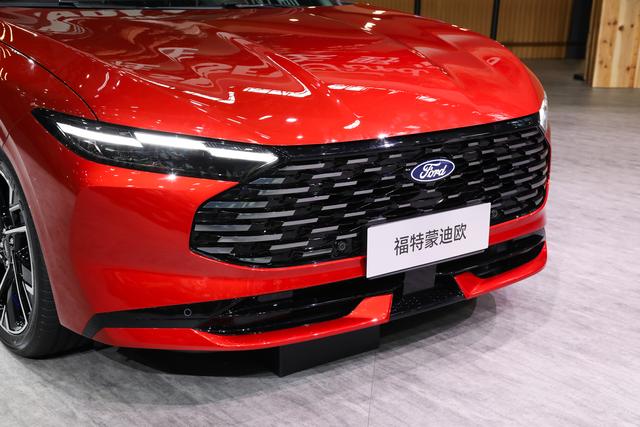 长安福特新款蒙迪欧亮相