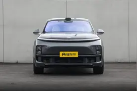 理想L9 2022款Max续航优秀，独立6座的它，到底什么样？图片