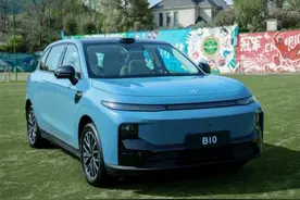 11.98万带激光雷达，续航510/600km！零跑B10上市9.98万起图片