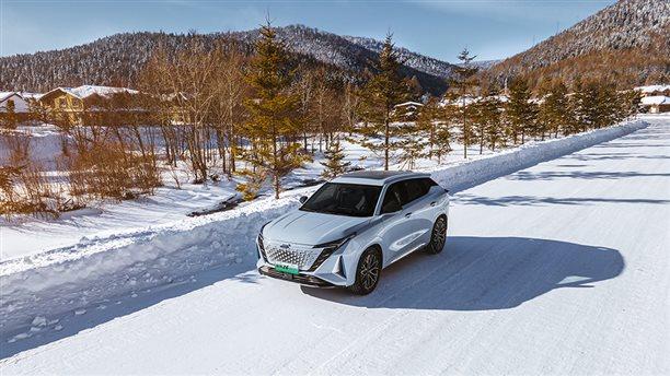 油耗0.9L，续航破千公里，欧尚Z6智电iDD才是PHEV专家！