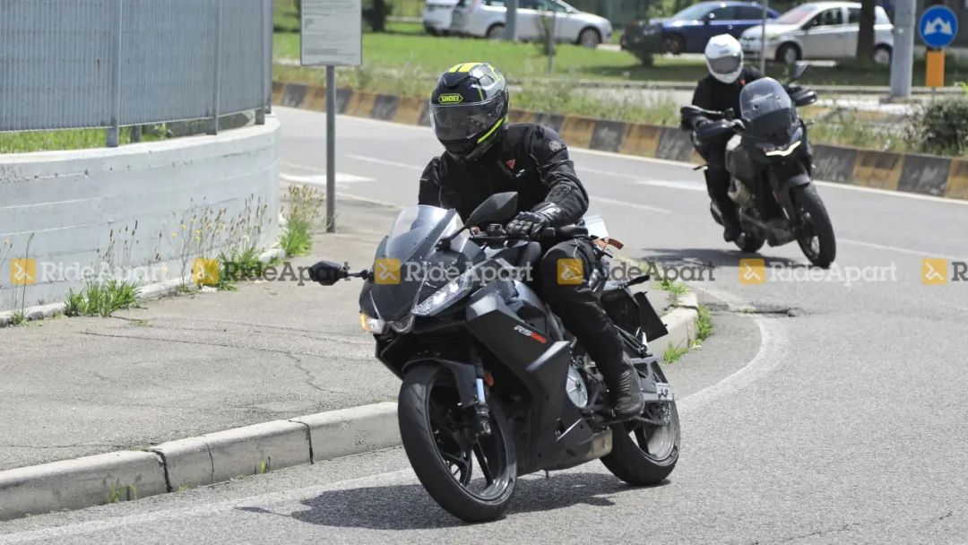 Aprilia RS440 高清路测谍照曝光，预计将于9月份与大家见面9332|小老婆汽機車資訊網