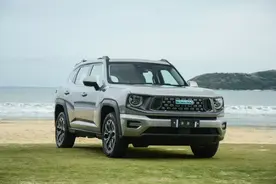 哈弗版牧马人来袭，硬派造型+插混动力 哈弗二代大狗2月27日上市图片