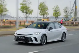 适合追求低用车成本，向往汽油车的用户，第九代凯美瑞试驾报告图片