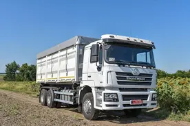 国产车头+欧洲挂车！乌克兰运输公司的最新搭配！图片