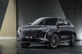 2.0T+8AT，长安欧尚再推全新SUV，Z6还有四屏联动“黑科技”图片