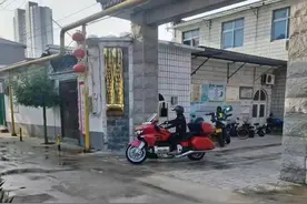 长城汽车首款摩托车曝光，全球唯一8缸2.0排量，魏建军亲自试驾图片