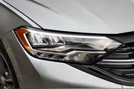 不加透镜的LED大灯=夜路流氓？如今主流车企都这么干图片