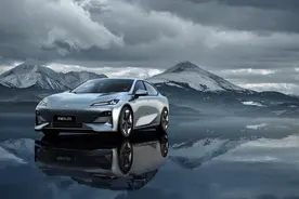 深蓝首款电动车搭载大陆芯智驾智能前视摄像头一体机图片