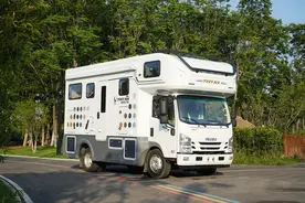 从此告别电荒？20度电用一天不掉电，银燕远征号2.0房车大升级！图片