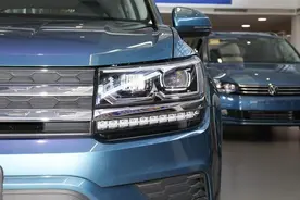 20.88万就能入手的德系四驱SUV，7.8秒破百，油耗才7L，实拍途岳图片