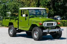 纯粹的硬派越野利器！1976年丰田兰德酷路泽FJ45皮卡图片