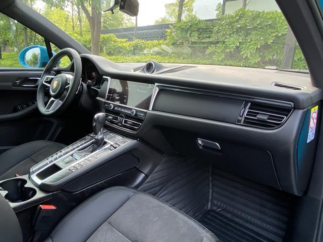 2020款 迈阿密蓝 保时捷 Macan 2.0T