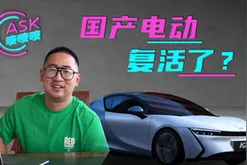 7777牌照的迈巴赫多少钱？25万的超跑创造跌价鬼故事！图片