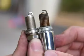 原厂火花塞20块，换100块的能提升动力吗？图片