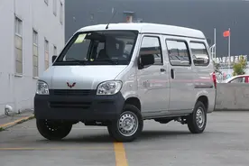 可漂移的后驱小微面，实用7座设计，便宜省油极其耐用，五菱之光图片