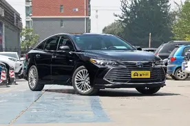 高配置大空间，带你看一汽丰田亚洲龙图片