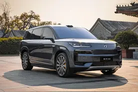 比亚迪将上架8款新车！新款秦PLUS、腾势N9领衔，友商喘不过气了图片