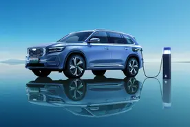 纯电续航达205km，百公里油耗5.3L，吉利星越L增程电动版解析图片