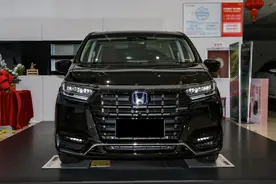 27.98万元起售，搭载2.0L+E-CVT，艾力绅哪个版本更适合你？图片