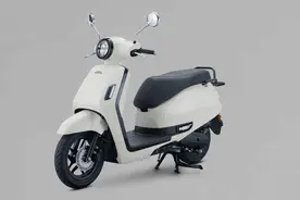 新车公告丨新大洲本田NS125LA，升级单通道ABS，可选装全彩仪表图片