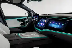 最保值的C级轿车！配8295芯片+精致座舱，爆258Ps马力，新奔驰E级图片