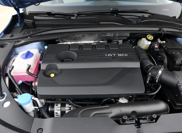 开了1年的大众速腾，第一次开艾瑞泽8，发现了大众和奇瑞的差距