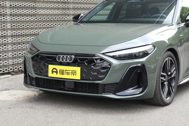 B级车选燃油还是新能源	，奥迪A5L，华为辅助加持的燃油车是真的香