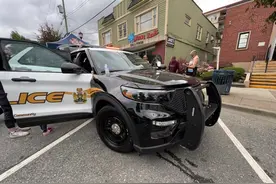 国外警车内饰公布！比国内更科学？图片