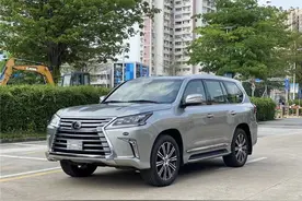 豪华大气，5.7升V8大排量自吸，带你走近雷克萨斯LX570图片