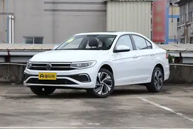 10万买大众轿车，宝来和朗逸怎么选，价格怎么样？图片