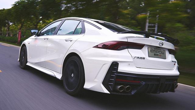 圈速超越领克03+！只要13.8万起的影豹R 真的值得买吗？