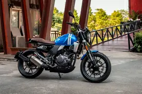 力压春风、贝纳利？售价1.88万，赛科龙RE250：英伦复古内卷王！图片