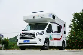 买车送两室一厅？这自动挡房车还带厨房冰箱 而且C1驾照轻松开！图片