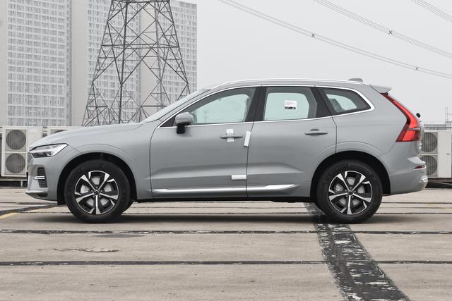 北欧豪华+安全属性拉满	，沃尔沃XC60是家庭用车的优选SUV