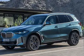 3.0T动力起步 双联屏内饰加入 2024款宝马X5发布 海外售44万-61万图片