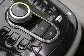 如果路上的燃油车全部换成电动车，我们的生活会发生哪些巨变图片