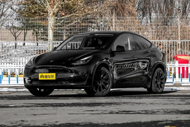 特斯拉Model Y对比飞凡R7，都是30多万，新手司机该怎么选？