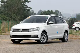 动力平顺的经典小家用，用车成本极低皮实抗造，实拍桑塔纳图片