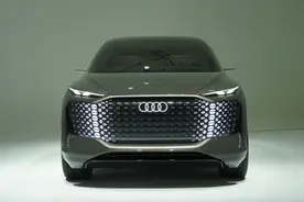 奥迪首款MPV概念车曝光，超5.5米车长，大四座，WLTP续航750公里图片