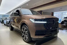 2025款林肯领航员，如何诠释美式豪华，车身铝合金占比达97%图片