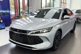 比亚迪秦L配置推荐：买这一个配置性价比最高，千万别乱选！图片